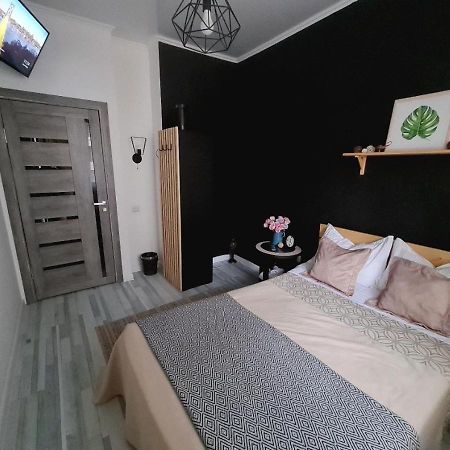 HALAL-Apartamenty рядом ТРЦ MegaAlma-Ata Bagian luar foto