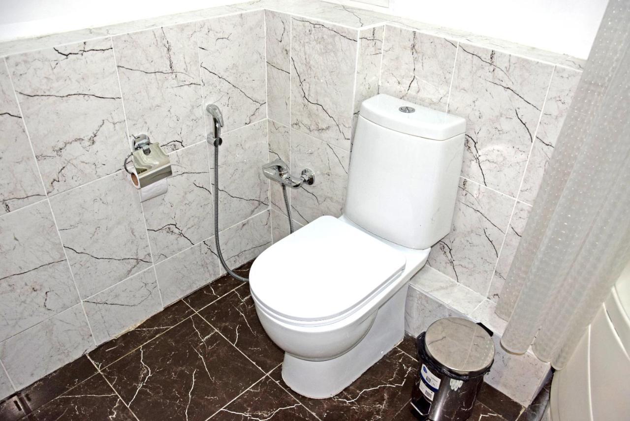 HALAL-Apartamenty рядом ТРЦ MegaAlma-Ata Bagian luar foto